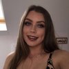 Ella R