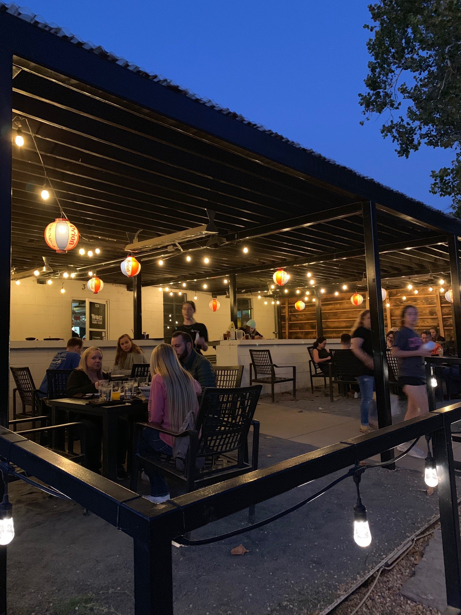 Outdoor best sale restaurants okc