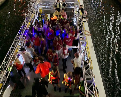 osaka night boat tour