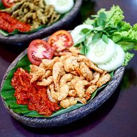 Udang krispi sambal penyet
