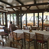 Die Konoba Vasianum liegt am Lungomare in Fazana