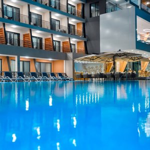 Outdoor swimming pool