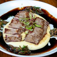 Aligot com Lombo de Cordeiro.