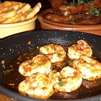 Spicy Paprika Fries, Ribs & King Prawns with chilli & garlic