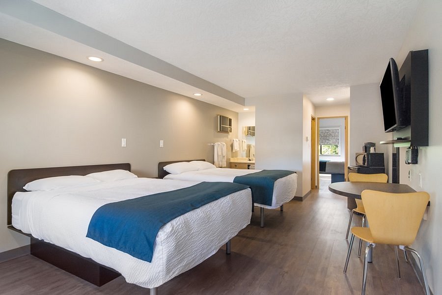 MOTEL 6 SAANICHTON, BC - VICTORIA AIRPORT - Updated 2021 Prices