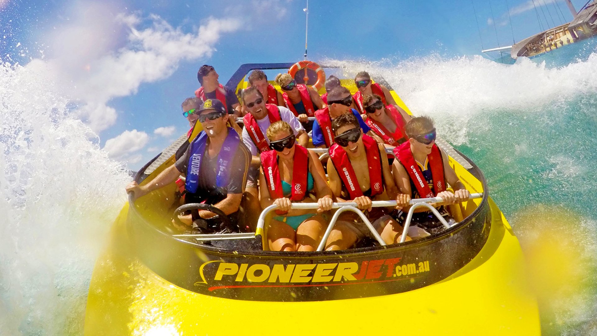 Pioneer Adventures Whitsundays (Airlie Beach) - 2022 Alles Wat U Moet ...