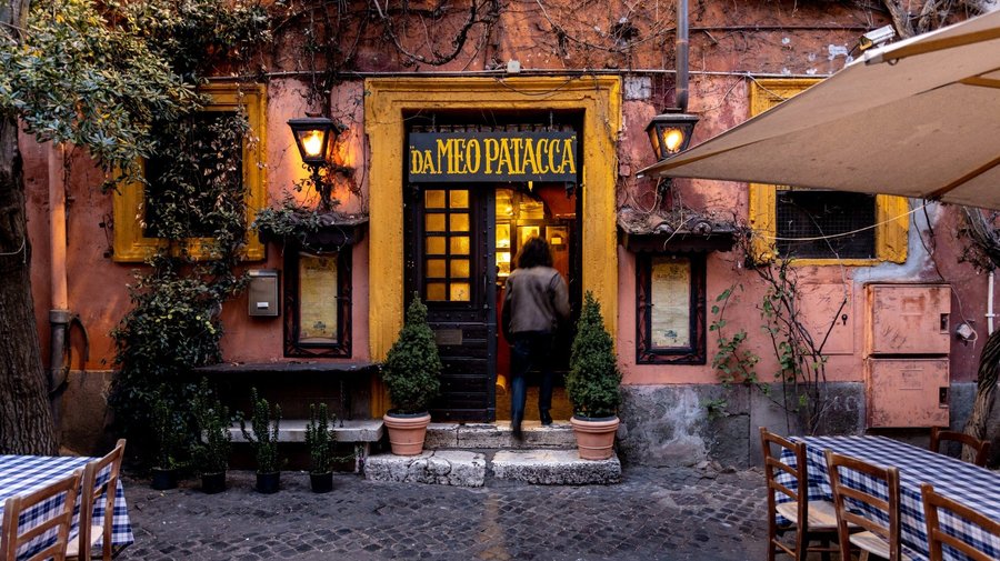 Interior Trattoria Da Meo Patacca Roma