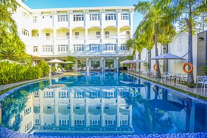 Eden Plaza Da Nang Hotel in Da Nang, image may contain: Resort, Hotel, Pool, Swimming Pool