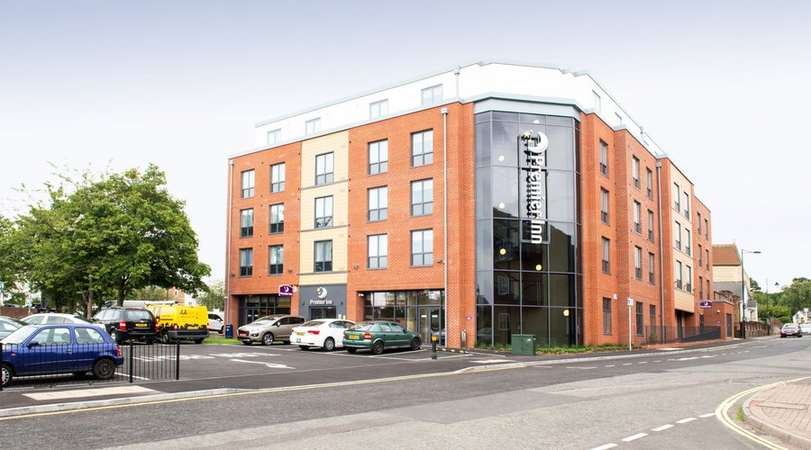 Premier Inn Basingstoke Town Centre hotel exterior