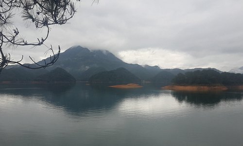 Тишина и умиротворение 千岛湖，浙江，中国。 Qiandaohu, Zhejiang, China