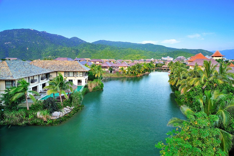 yalong bay villas