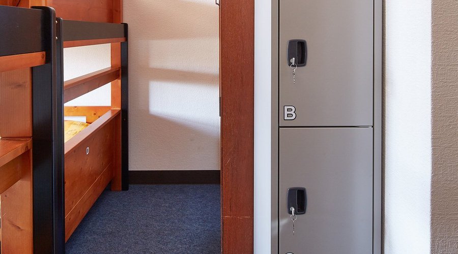 Dormitory room(Locker with key）