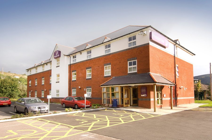 PREMIER INN EBBW VALE HOTEL Now 76 (Was ̶9̶2̶) UPDATED 2022