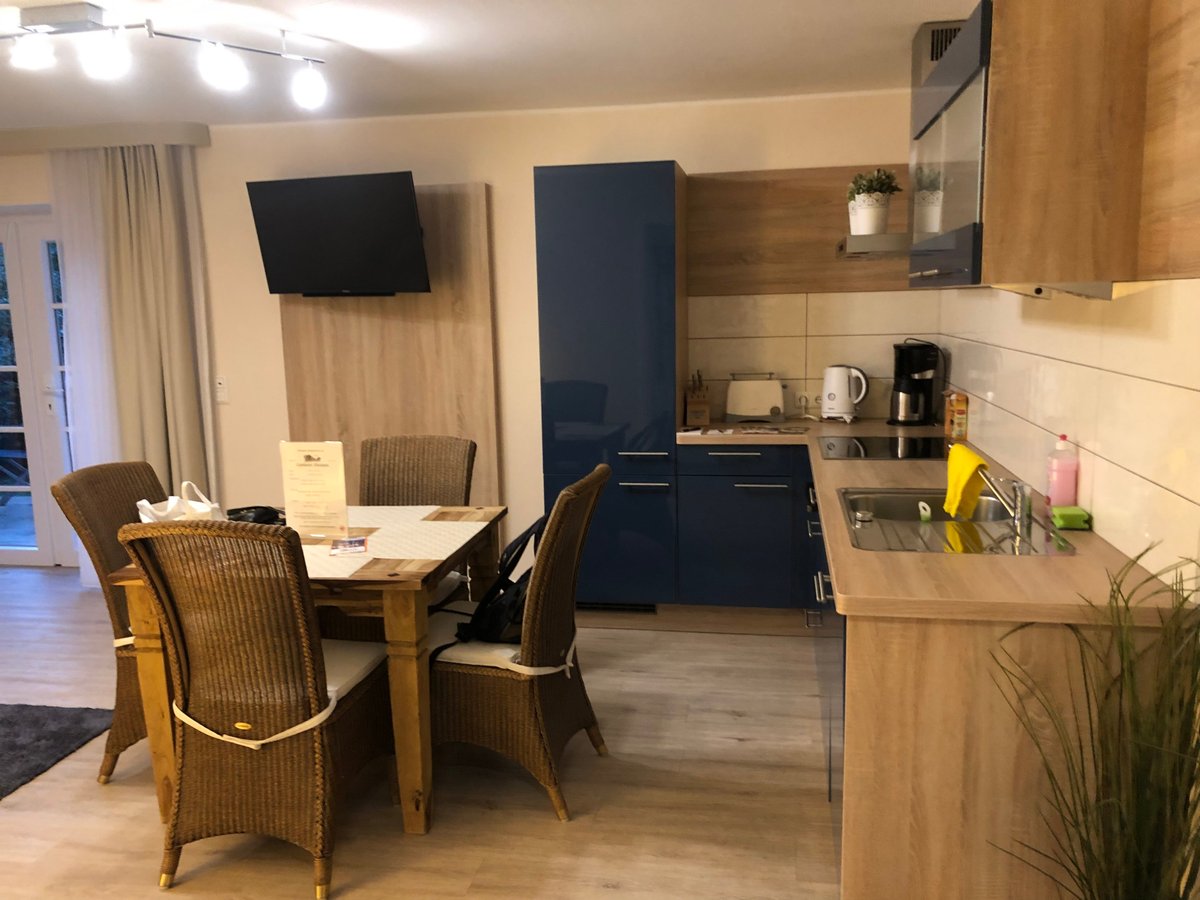 LANDHOTEL KLEMPAU'S GASTHOF Prices & Hotel Reviews (Krummesse, Germany)