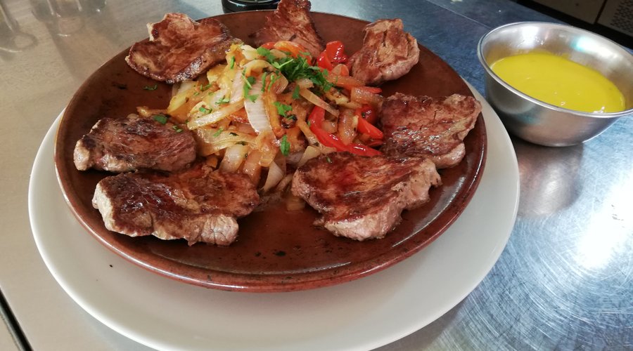 Filet steak provenzal