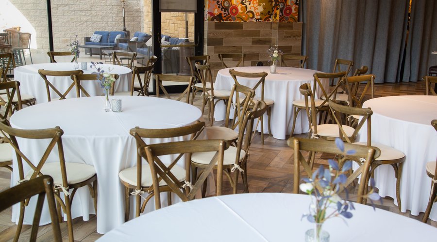 Looking for the perfect venue to host your upcoming private event? The Brass Room provides the space you need with the delicious food and outstanding hospitality Brass Onion is known for. 