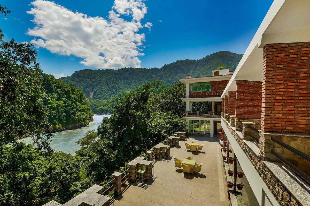Summit By The Ganges Resort &amp; Spa, hotel in New Tehri