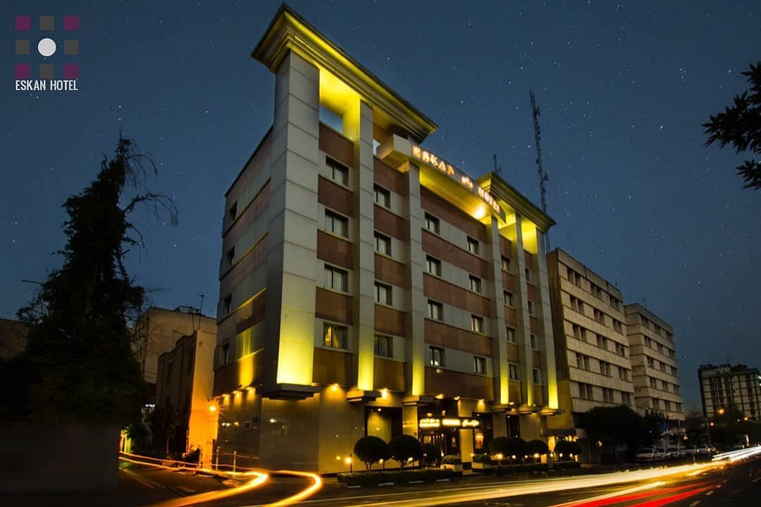 ‪Eskan Forsat Hotel‬، فندق في طهران