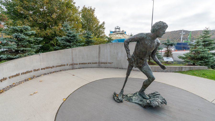 Terry Fox Monument 