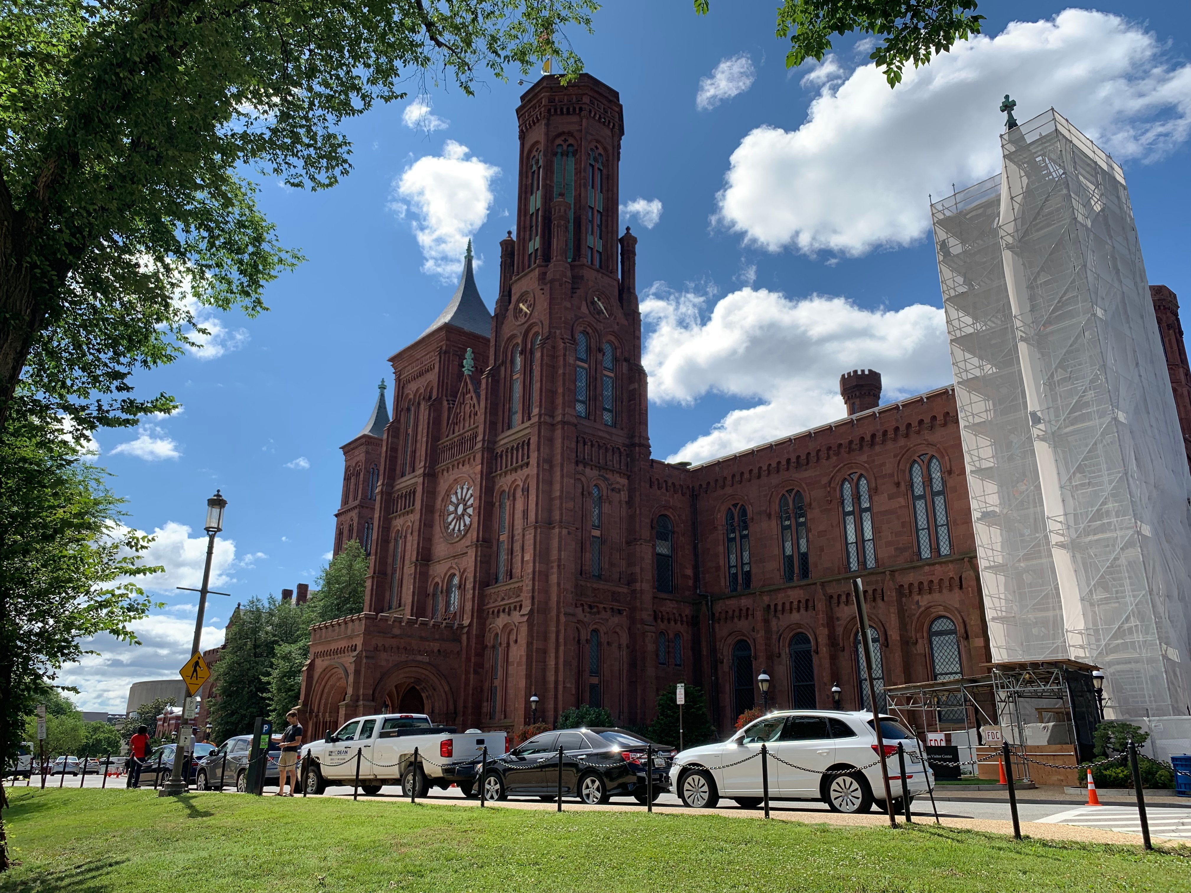 SMITHSONIAN INSTITUTION BUILDING (Washington): Ce Qu'il Faut Savoir