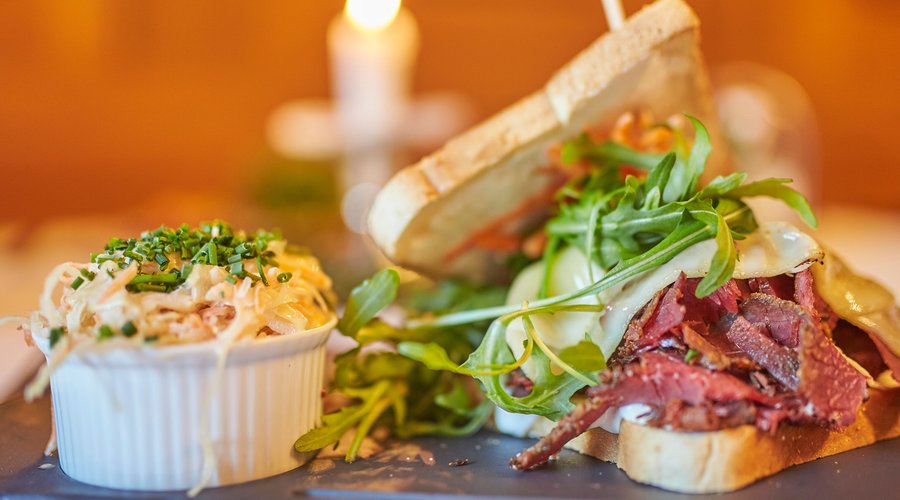 Pastrami Sandwich im s'Wirtshaus