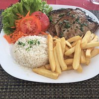 almoço - prato de atum grelhado