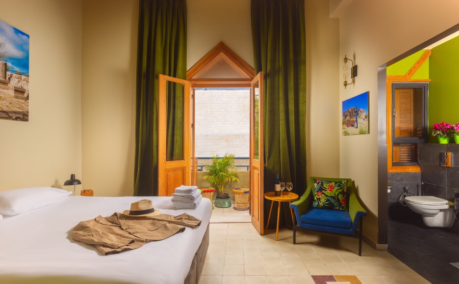 DELUXE ROOM WITH TERRACE