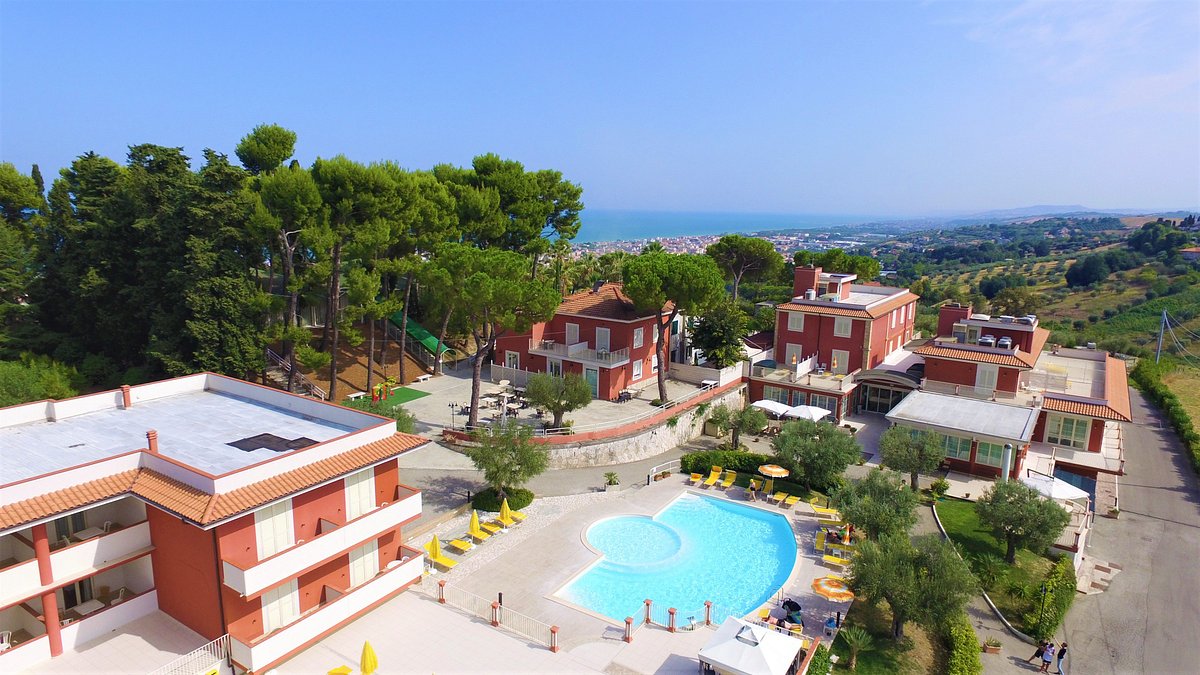 ‪Il Parco Sul Mare Resort &amp; SPA‬، فندق في ‪Alba Adriatica‬