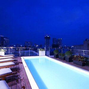 ROOFTOP POOL WITH CITY VIEW