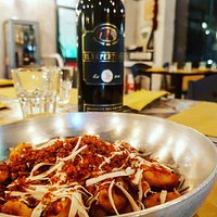 rascatelli pomodoro e peperoni con mollica fritta e cacio ricotta
