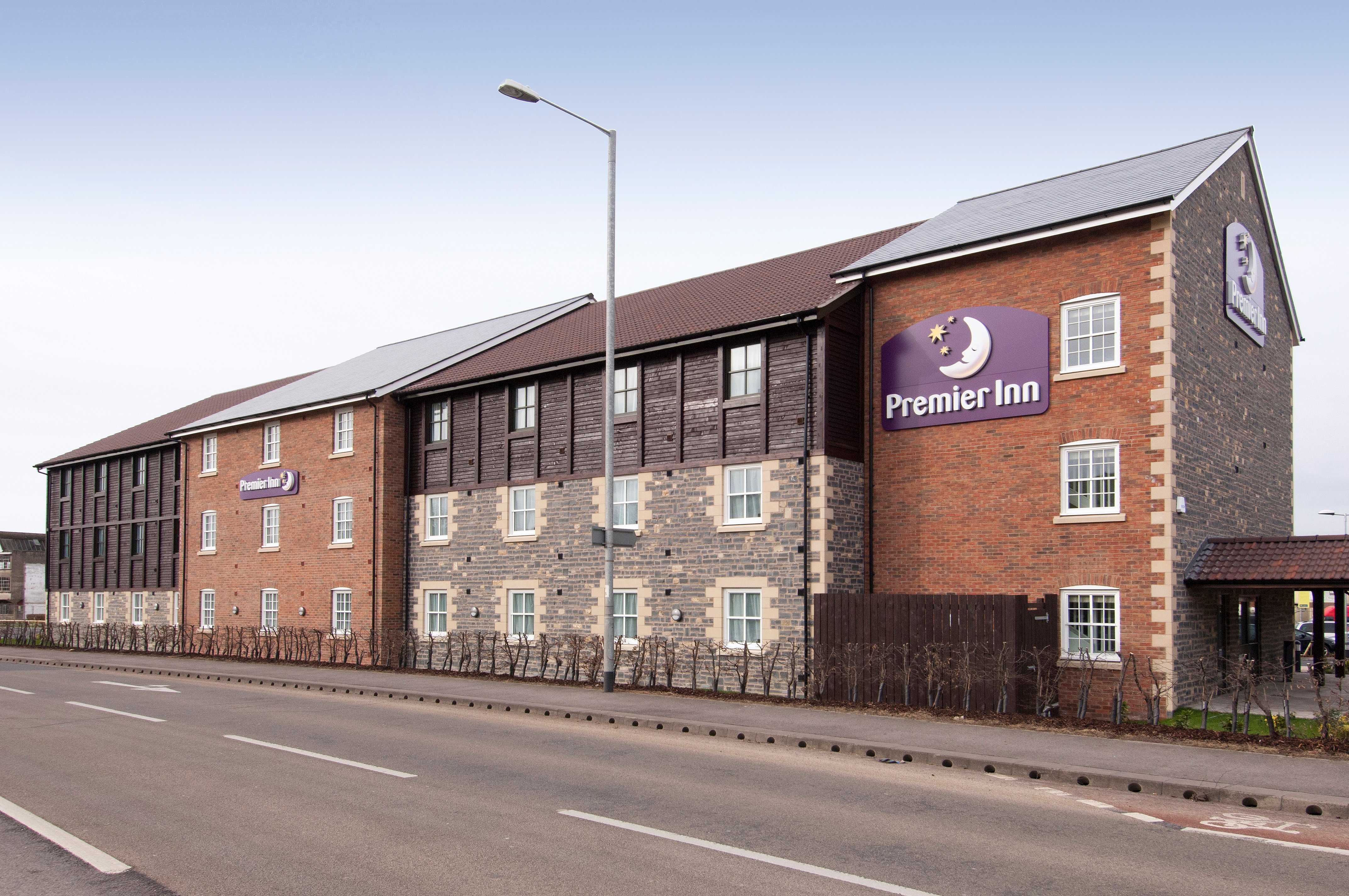 PREMIER INN GLASTONBURY HOTEL - Updated 2024 Reviews, Photos & Prices