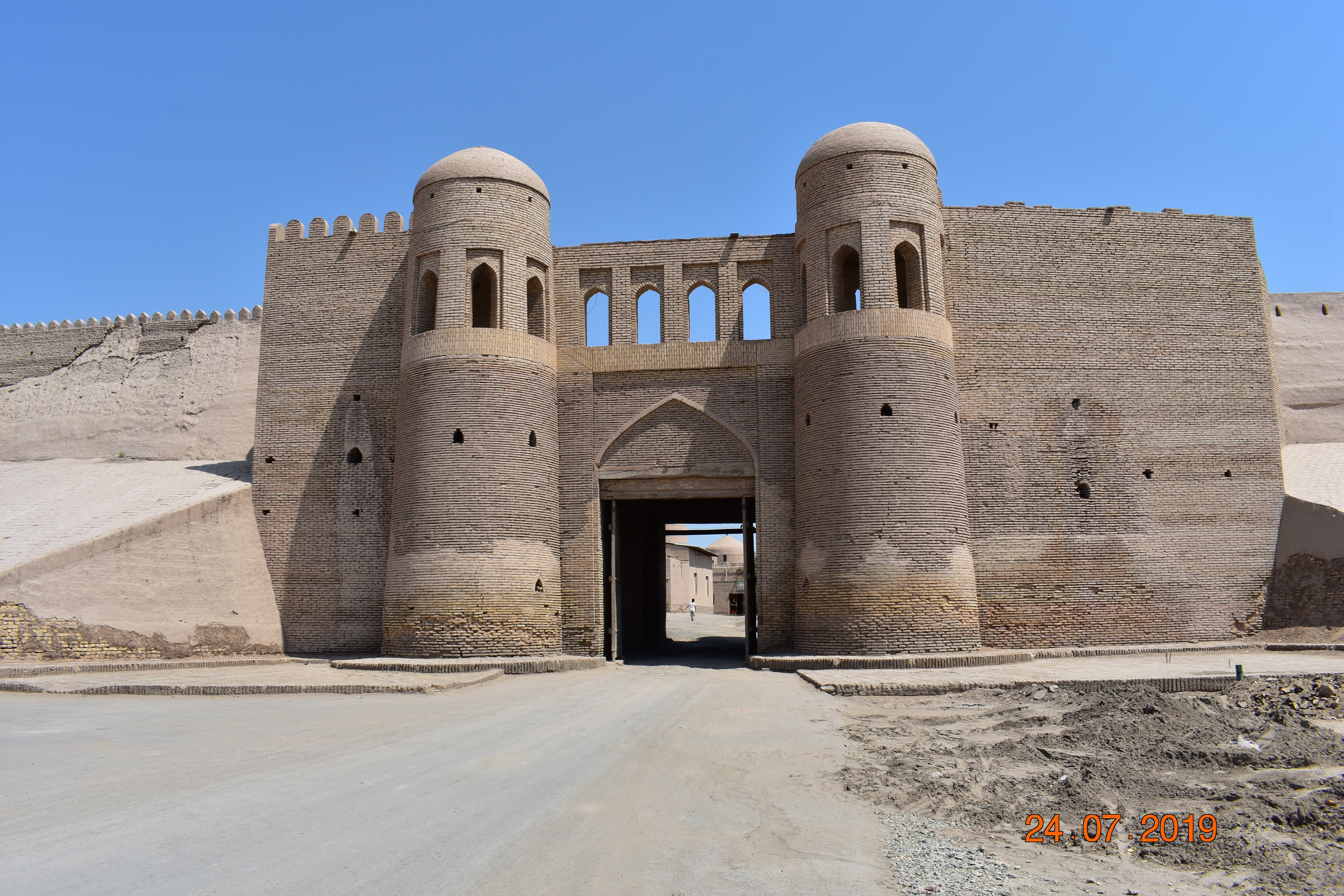 Tach Darvoza (Khiva) - All You Need To Know BEFORE You Go