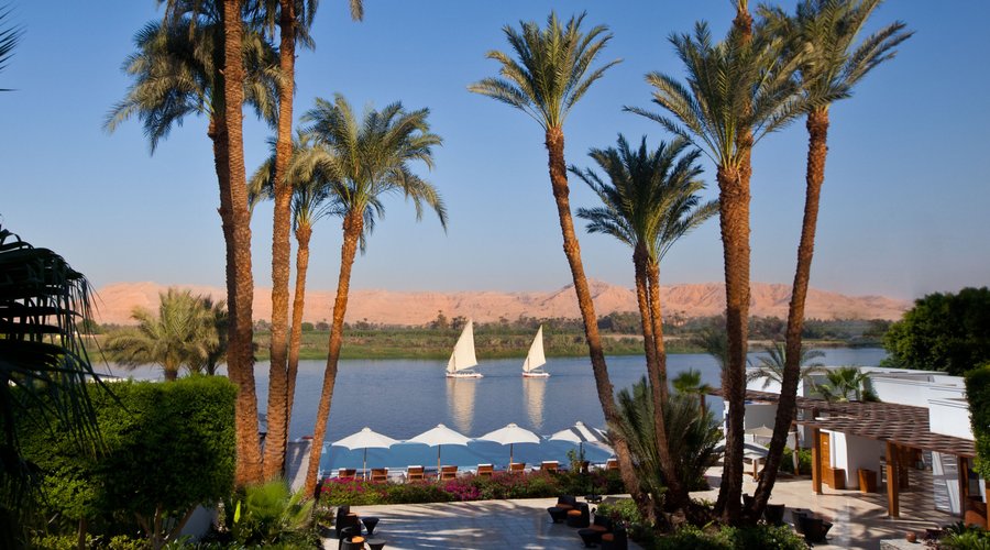 Spa infinity pool overlooking the River Nile
