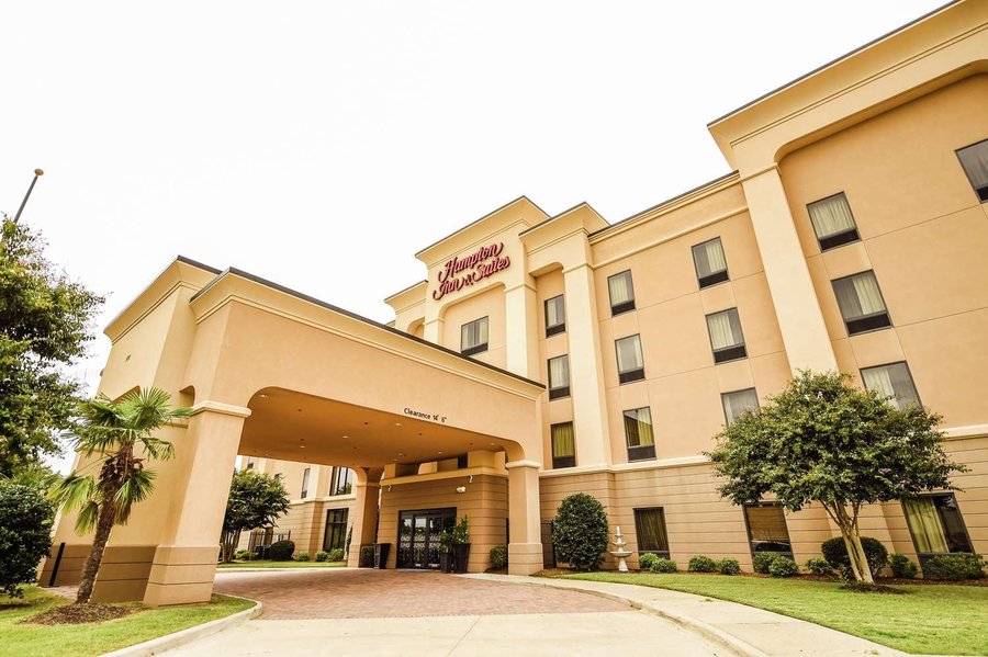 HAMPTON INN AND SUITES PINE BLUFF 87 (̶9̶9̶) Updated 2020 Prices