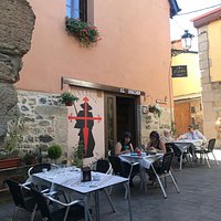 Outside ambience of the restaurant
