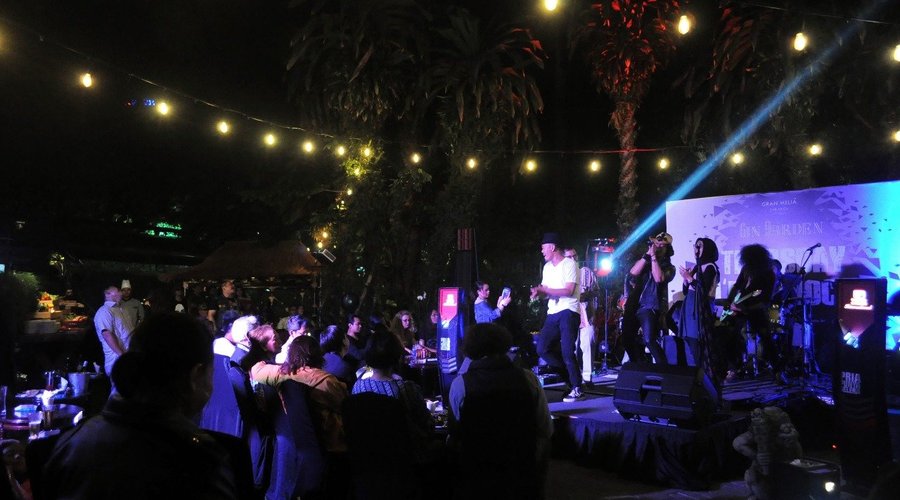 Gin Garden 69 Live Music