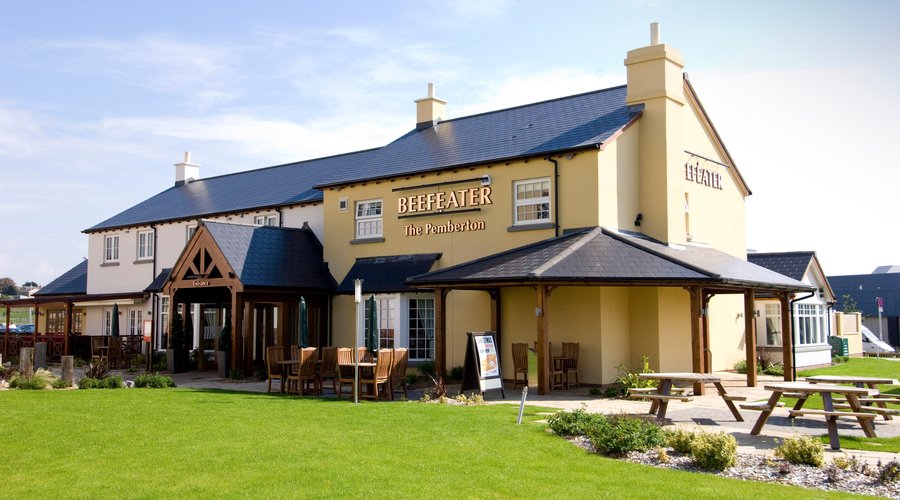  Beefeater hotel exterior