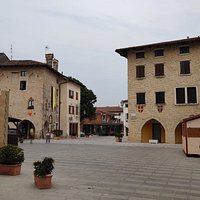 Piazza Liberta