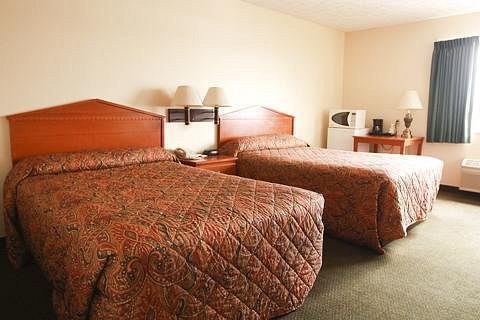 perry commodore inn suites tripadvisor clinton port ohio hotel