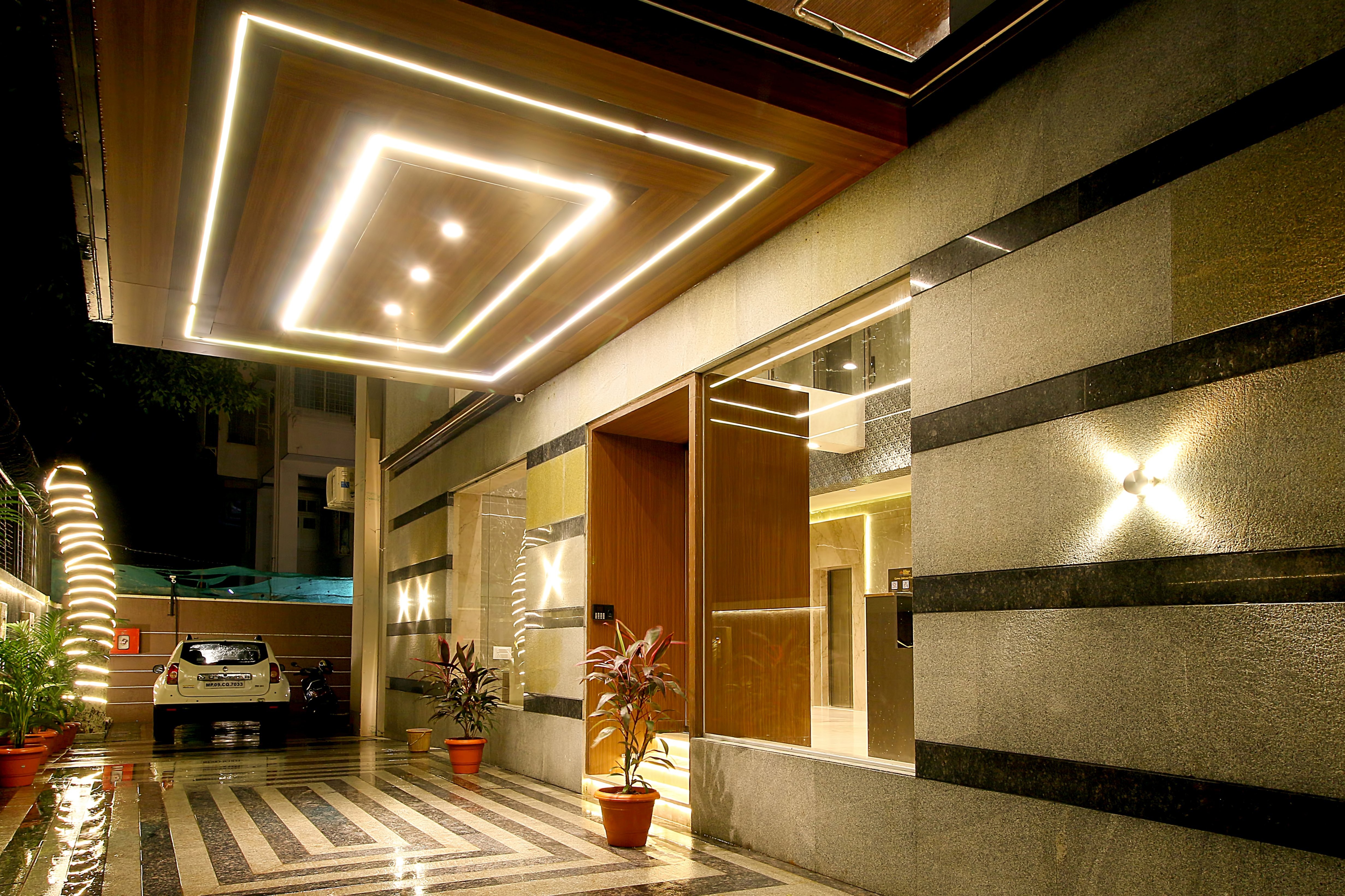 MUMBAI HOUSE LUXURY APARTMENT Updated 2024 Reviews Photos Prices   Mumbai House Luxury Apartments 