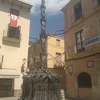 "Pilar de Sis"