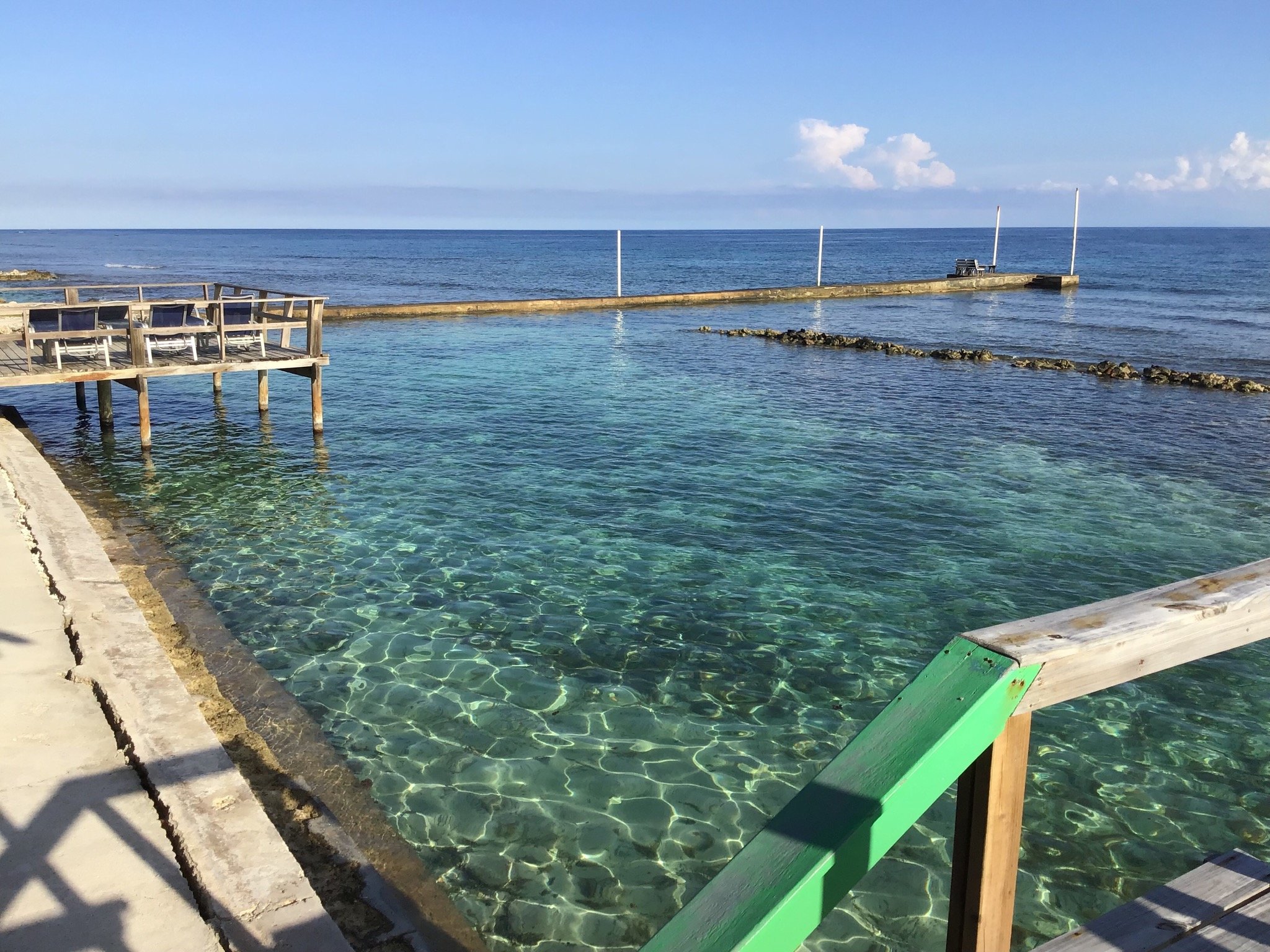 reef house resort & marina