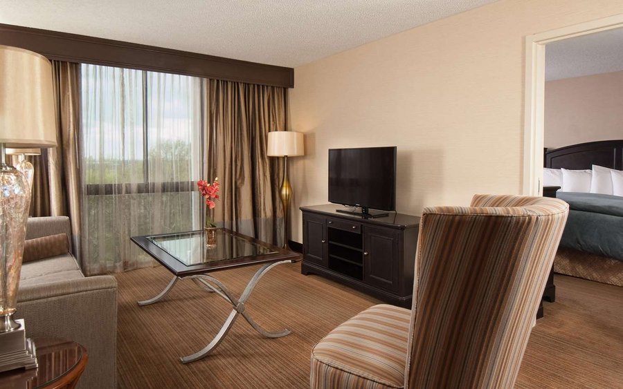 Embassy Suites By Hilton Nashville Airport Updated 2020 Prices And Hotel Reviews Tn