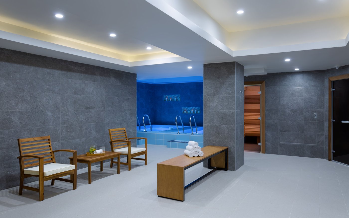 DoubleTree by Hilton Almaty 바 또는 라운지 사진 및 리뷰 DoubleTree by Hilton Almaty 바 또는 라운지 사진 및 리뷰 - 트립어드바이저