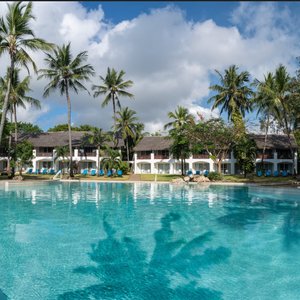 Diamond Leisure Beach &amp; Golf Resort, hotel in Diani Beach