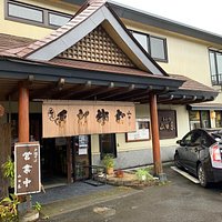 駐車場も店内も十分な広さ