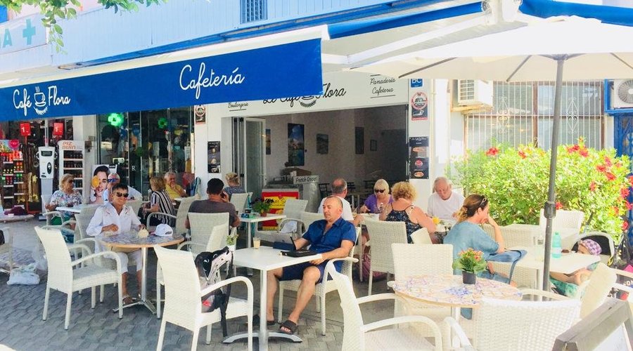 Terrasse du café flora 