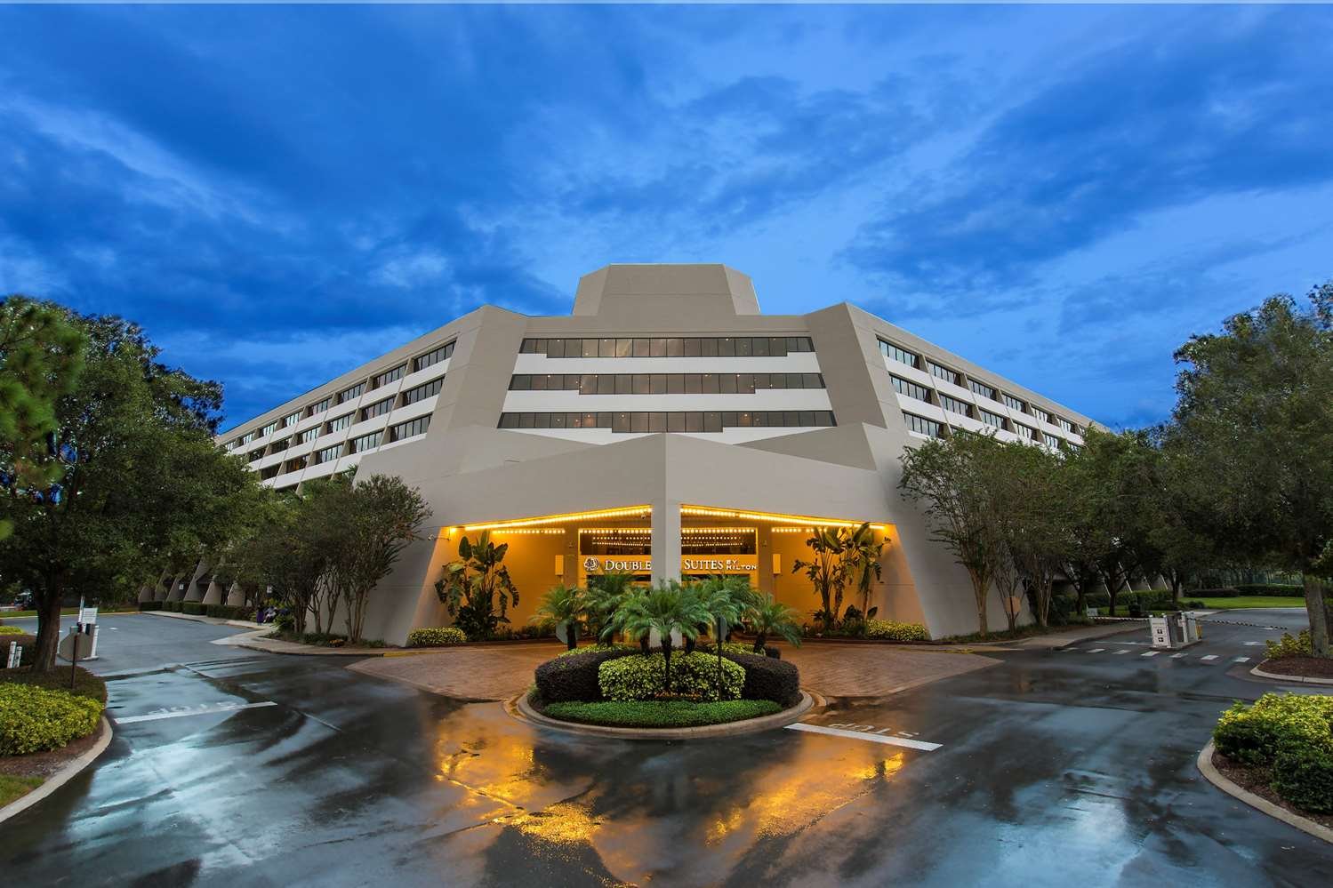 DOUBLETREE SUITES BY HILTON ORLANDO DISNEY SPRINGS AREA Florida   Exterior 