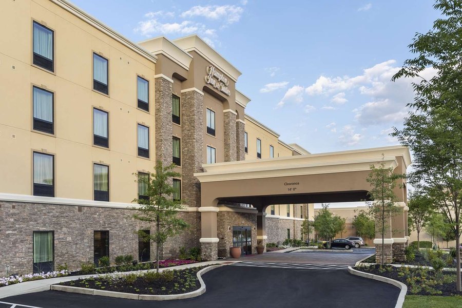 HAMPTON INN & SUITES PHILADELPHIA MONTGOMERYVILLE $84 ($̶1̶2̶2̶ ...