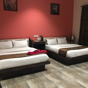Very spacious King Suite on first floor